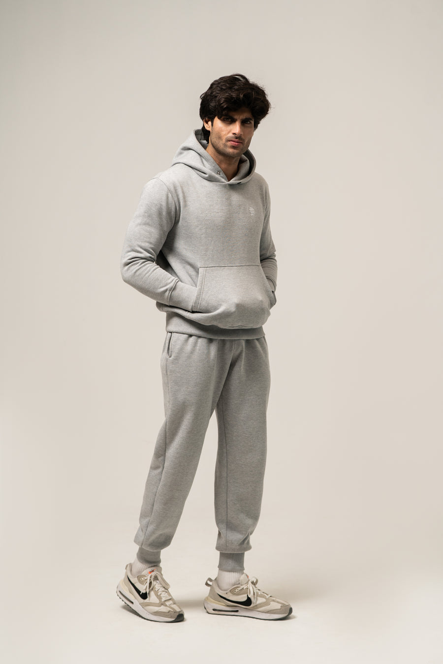 DVRS ESSENTIAL FLEECE HOODIE