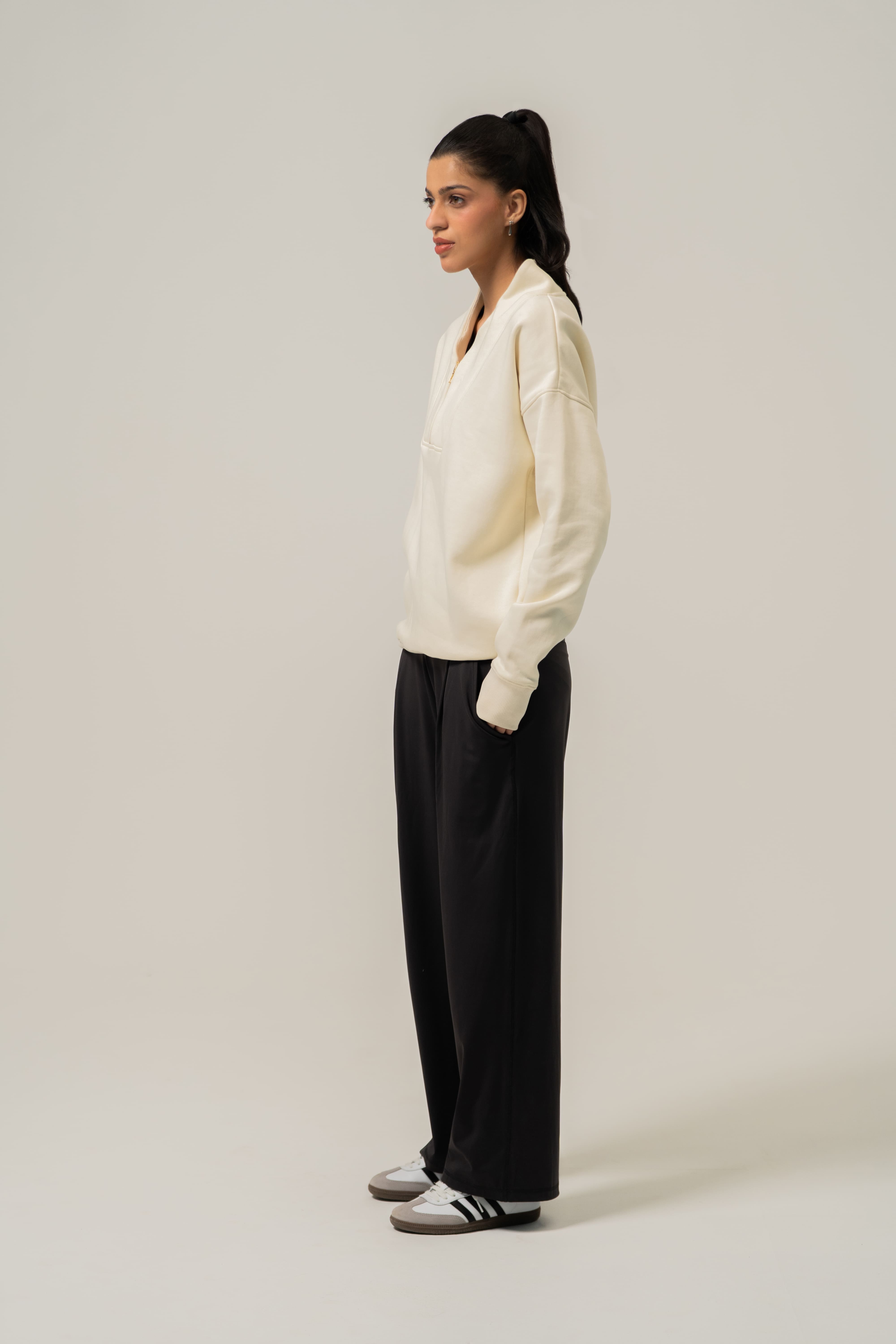 QUARTER ZIP PULLOVER