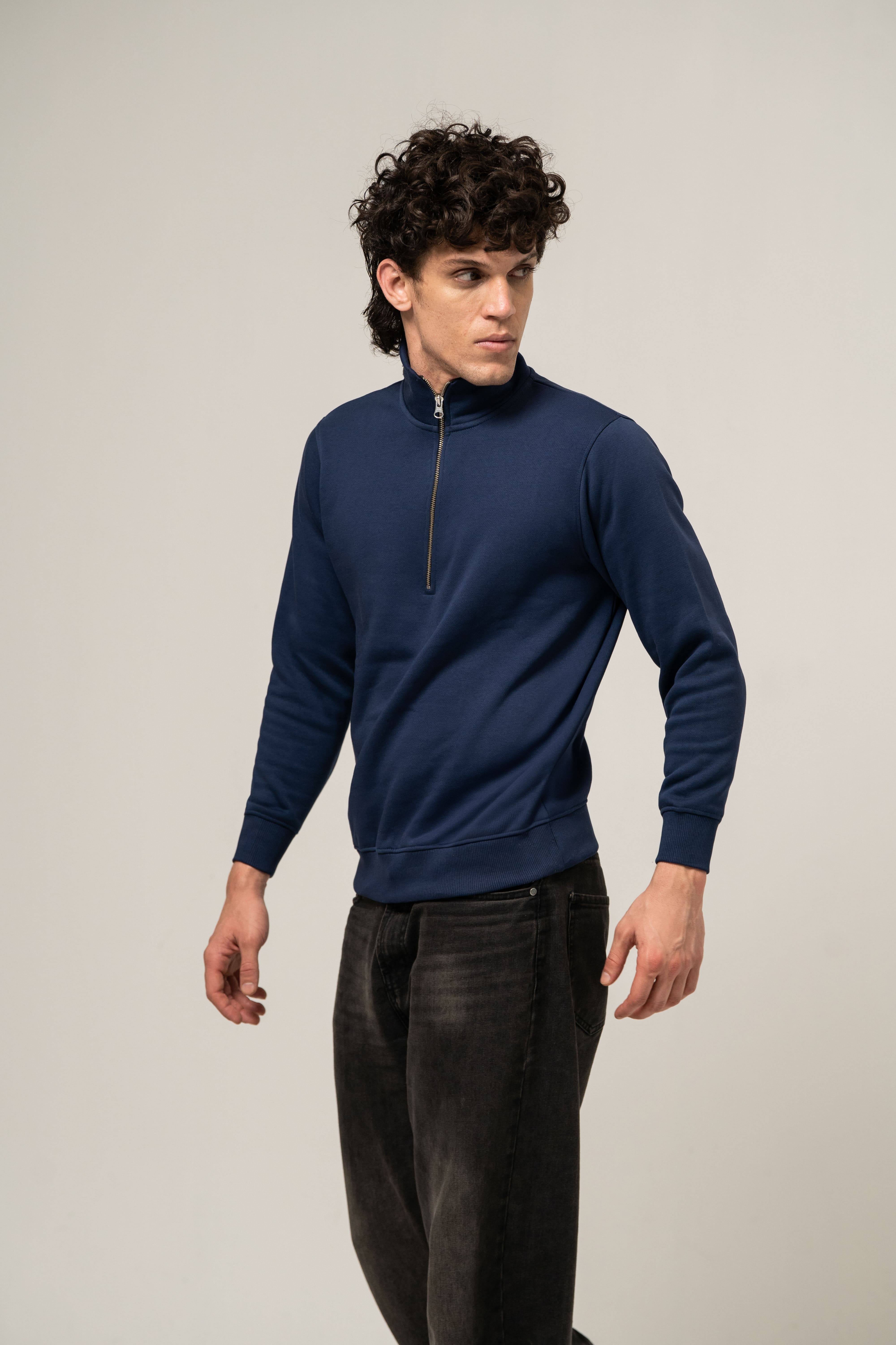 QUARTER ZIP PULLOVER