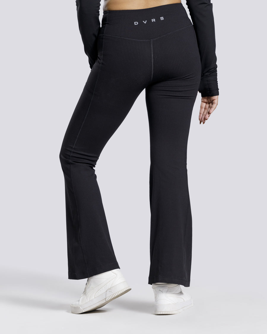 WOMEN RIBBED FLARED LEGGINGS