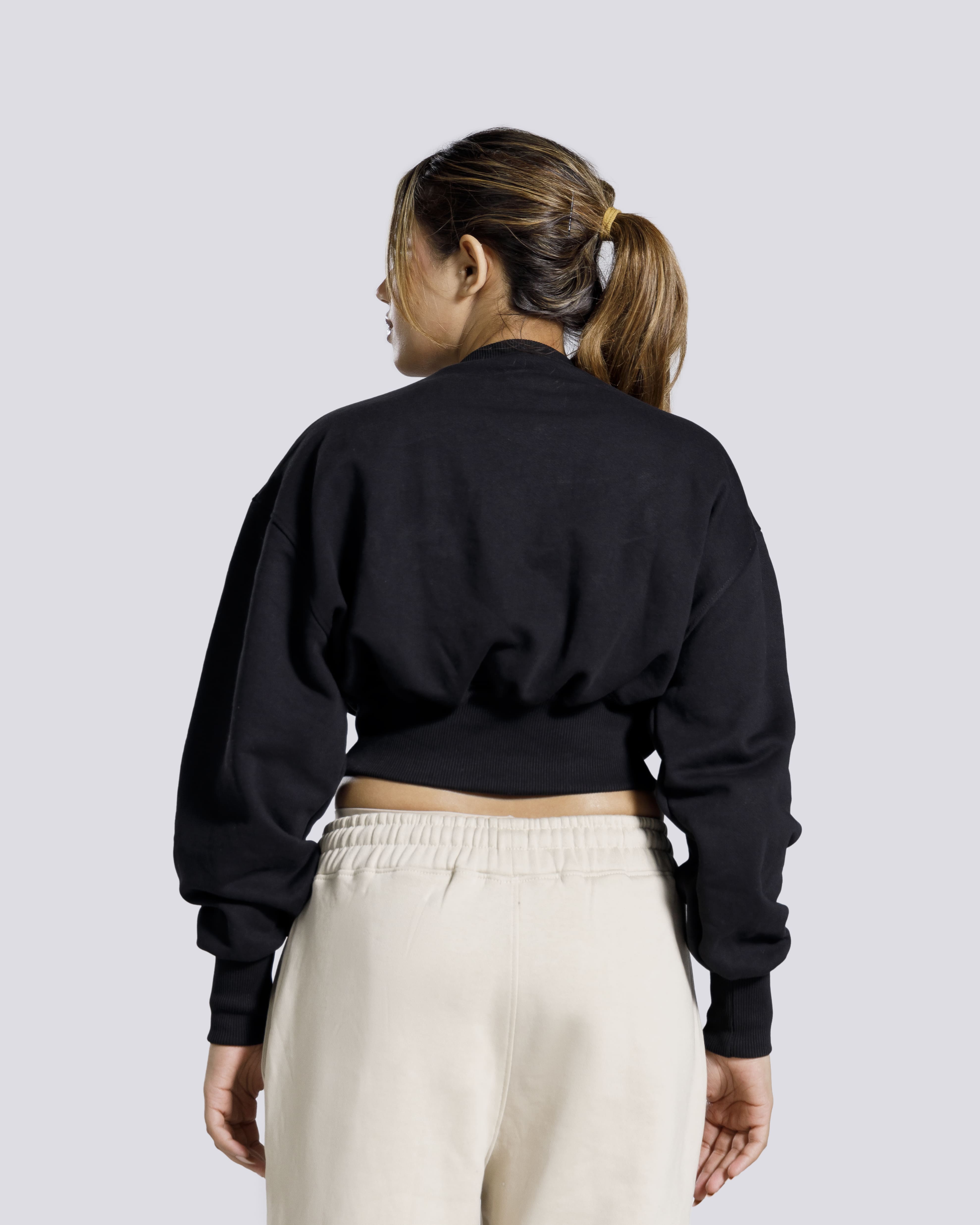 CLINCHED CROPPED SWEATSHIRT