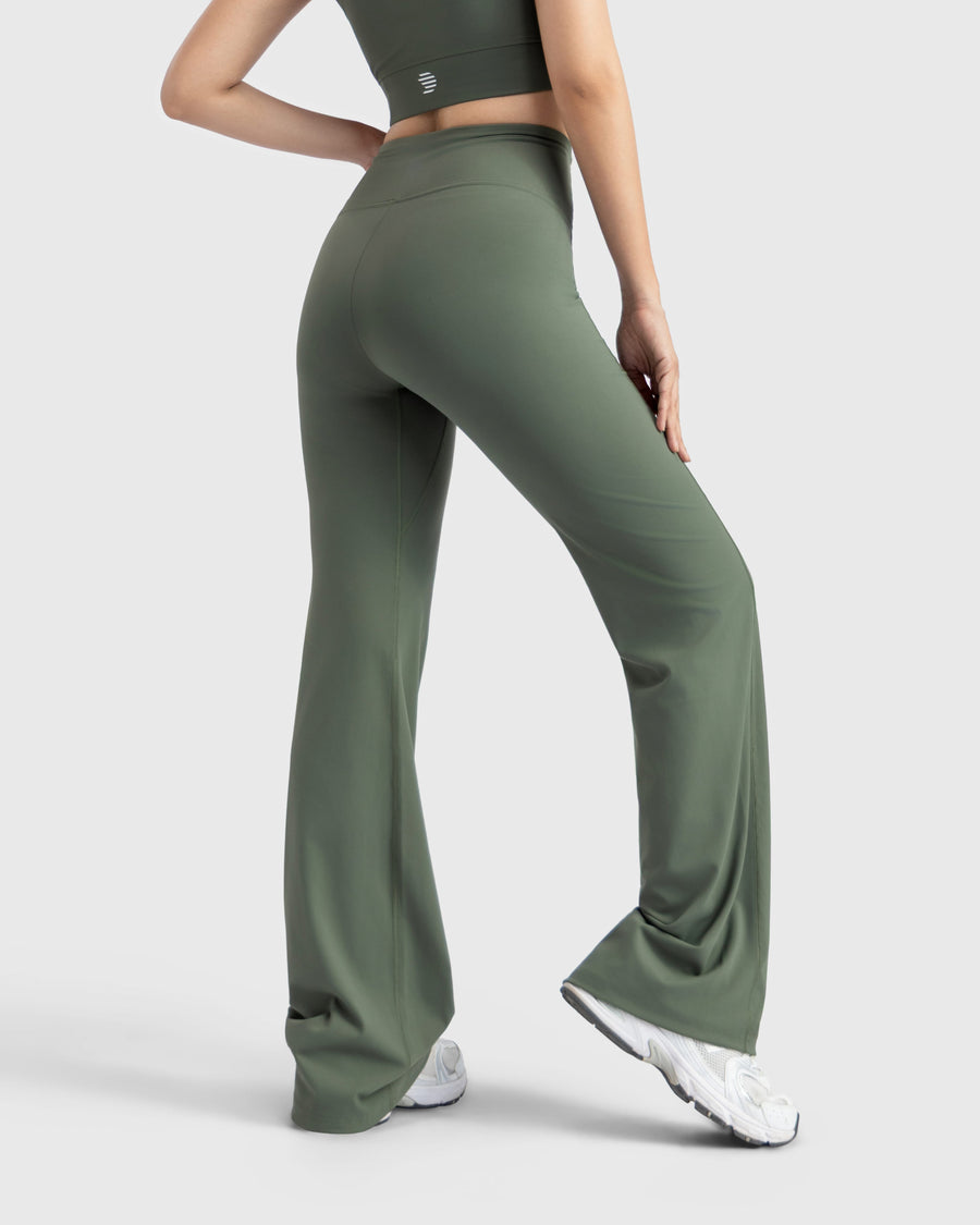 Essential Soft Crosswaist Leggings