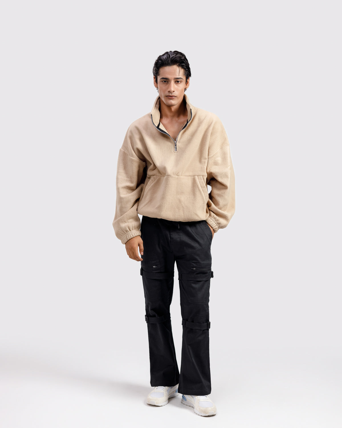 HALF ZIP PULLOVER SWEATSHIRT