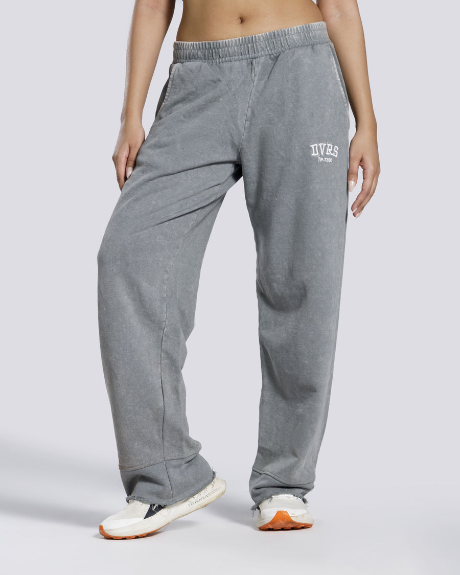Women washed straight leg trousers grey Pakistan