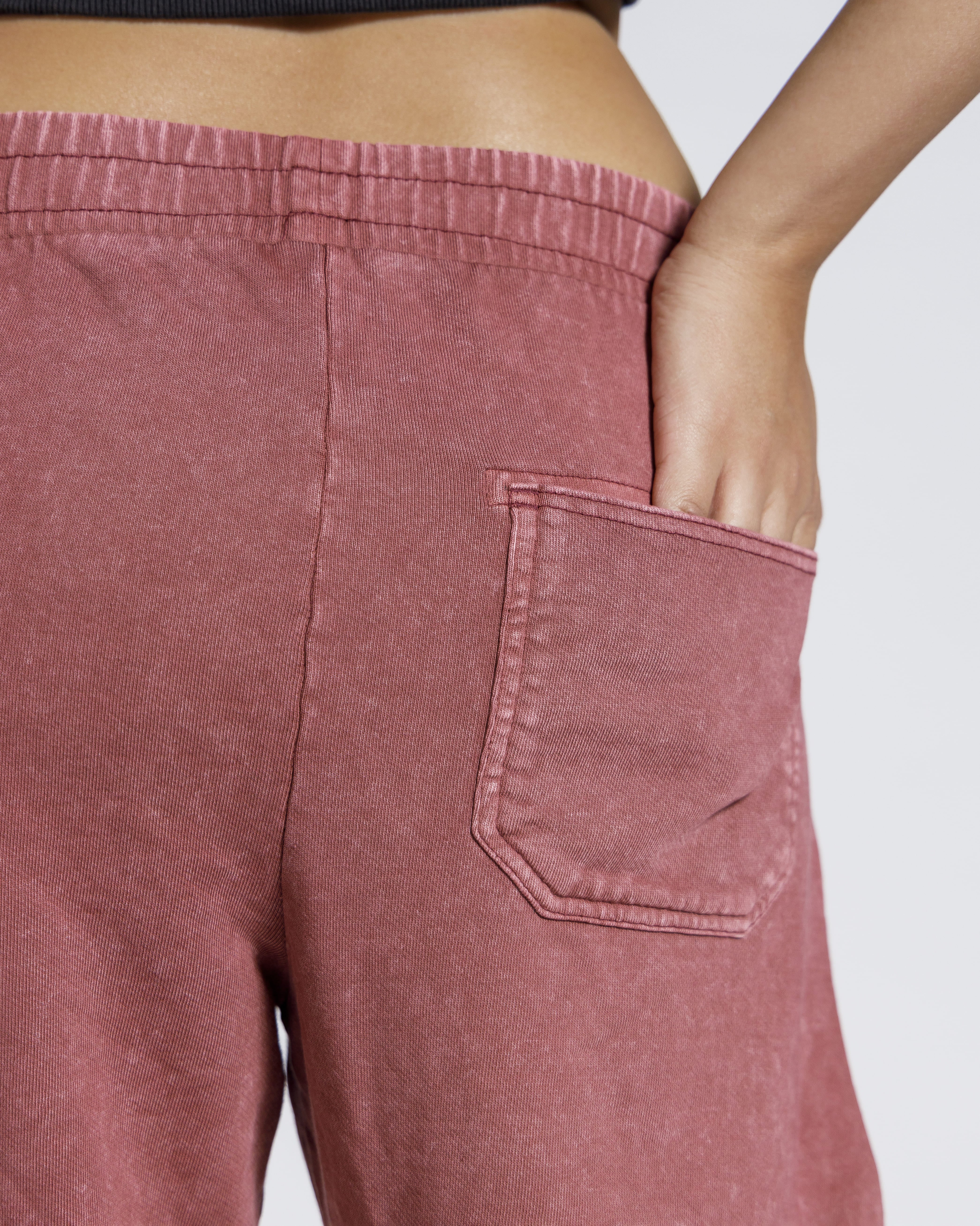 Women washed trousers pocket detail maroon Pakistan