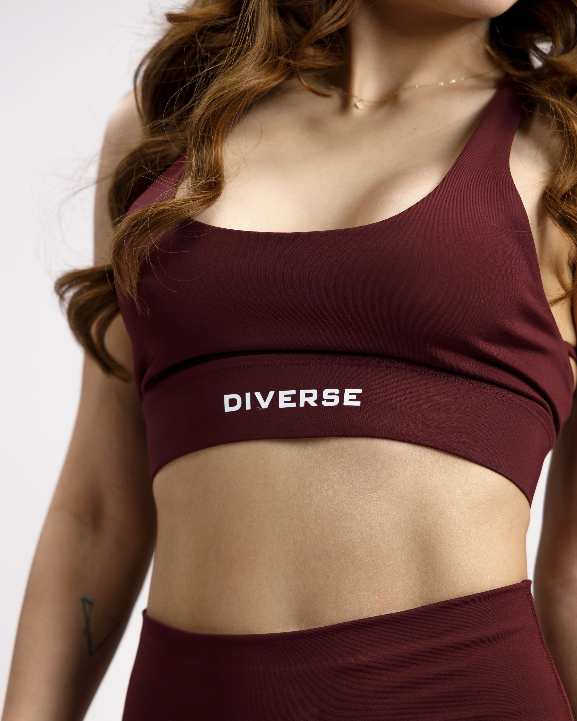 DIVERSE CROSSBACK SPORTS BRA