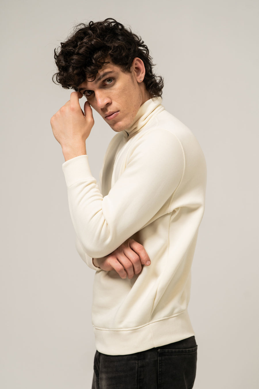 QUARTER ZIP PULLOVER