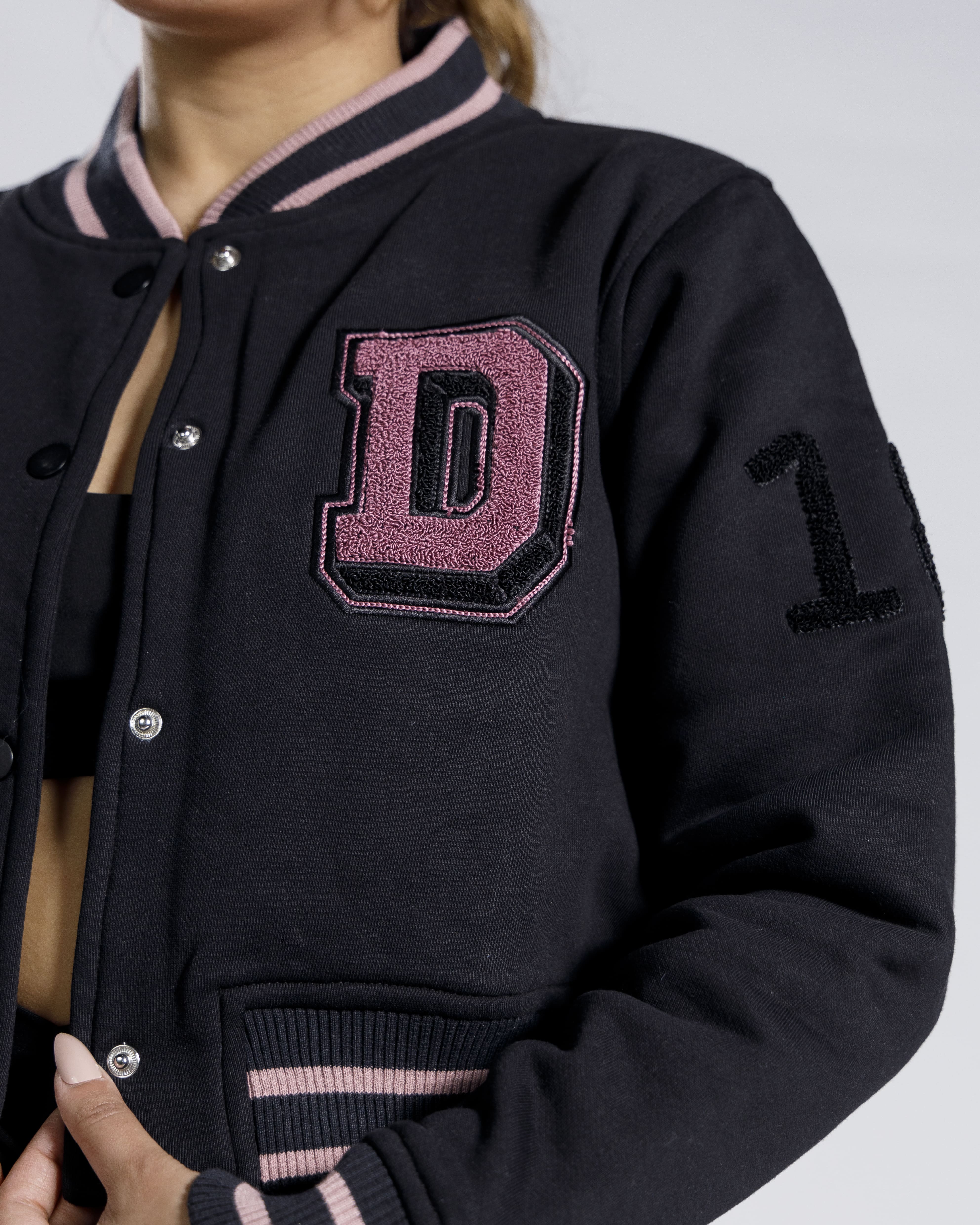 CROPPED VARSITY JACKET