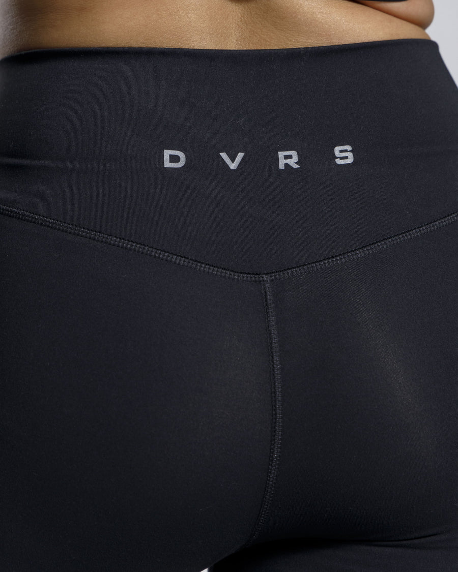 ESSENTIAL YOGA PANTS
