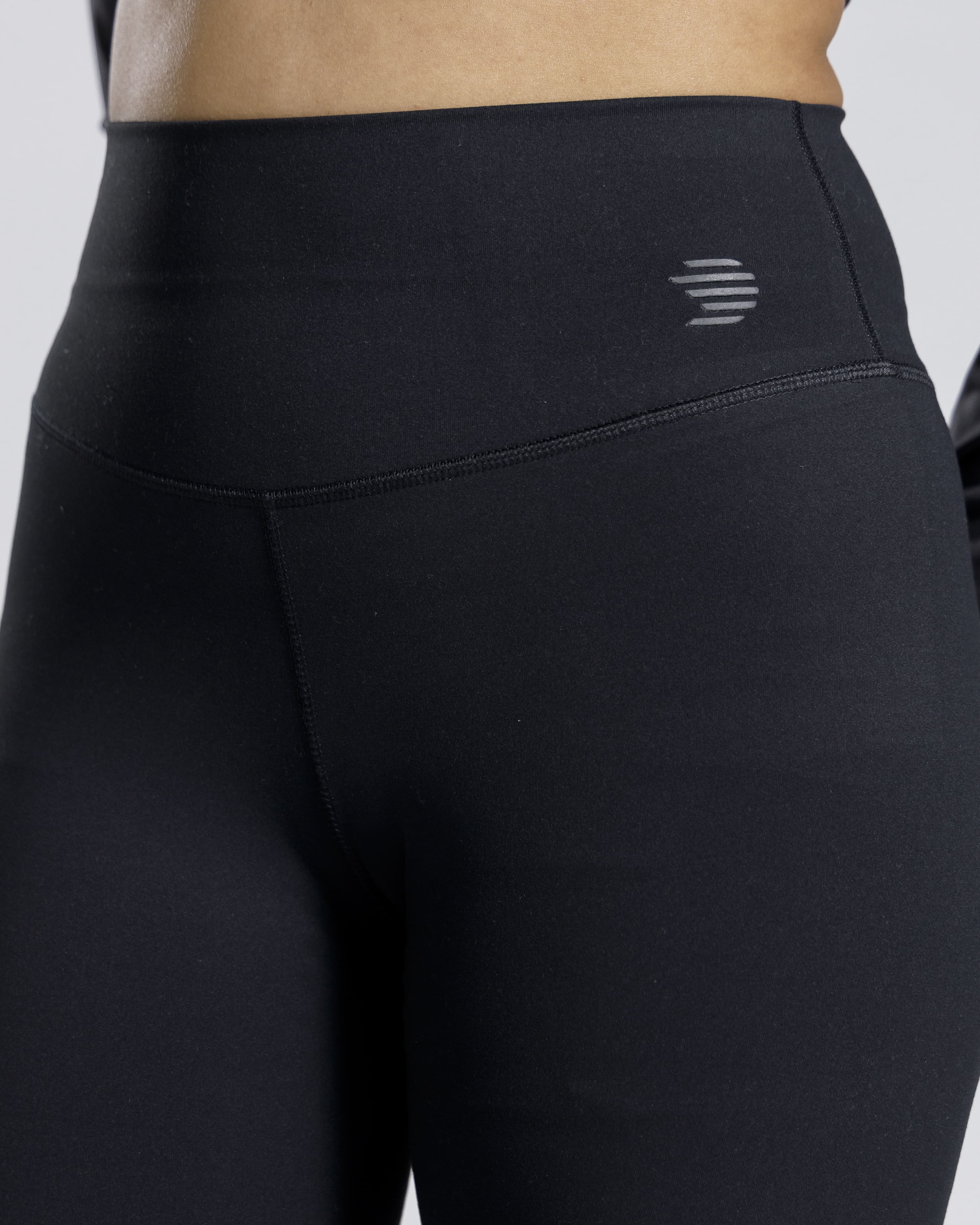ESSENTIAL YOGA PANTS