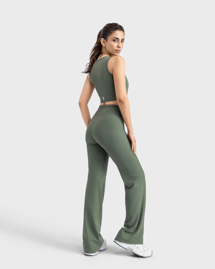 Essential Soft Crosswaist Leggings