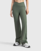 Essential Soft Crosswaist Leggings
