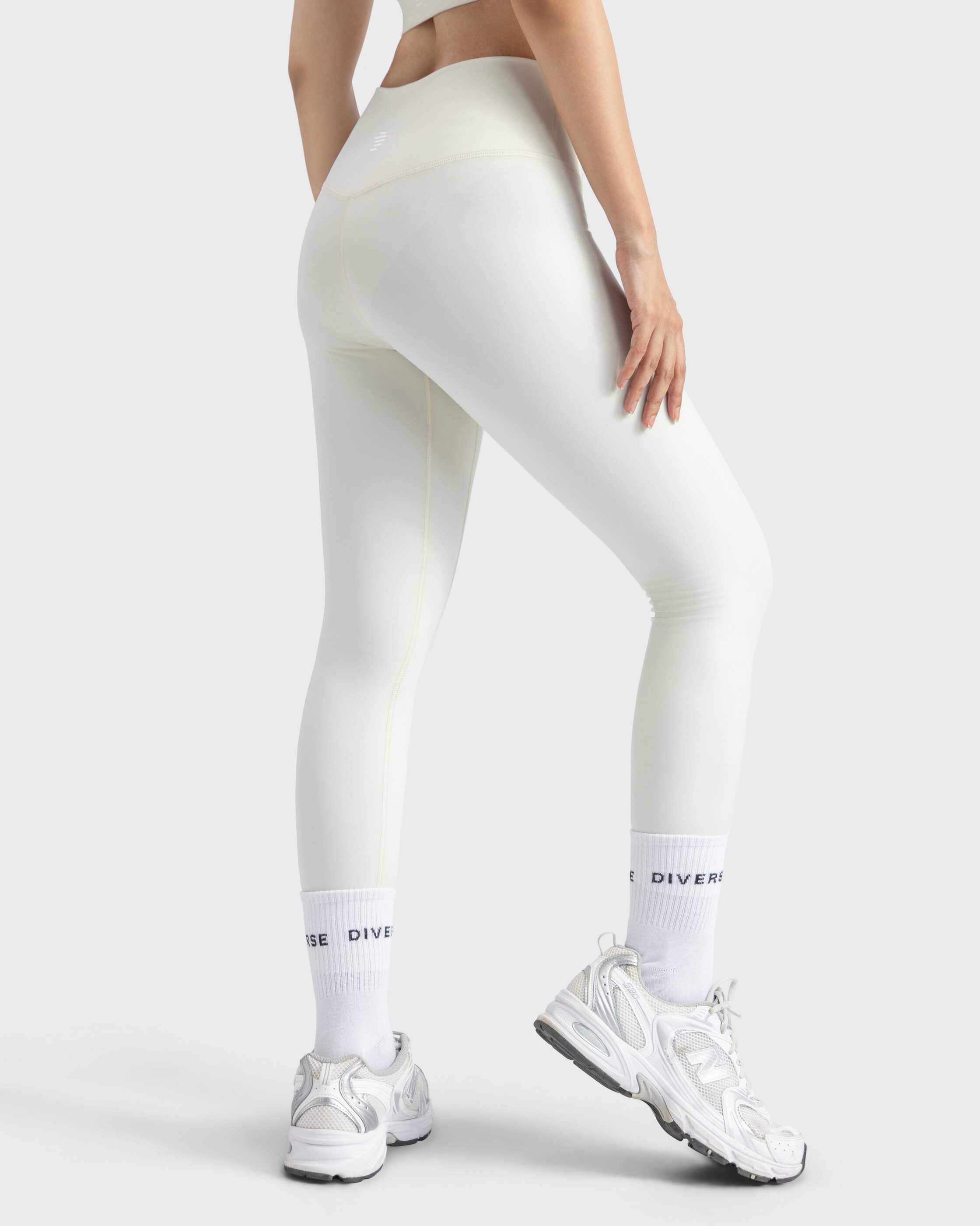 Essential SoftSculpt Leggings