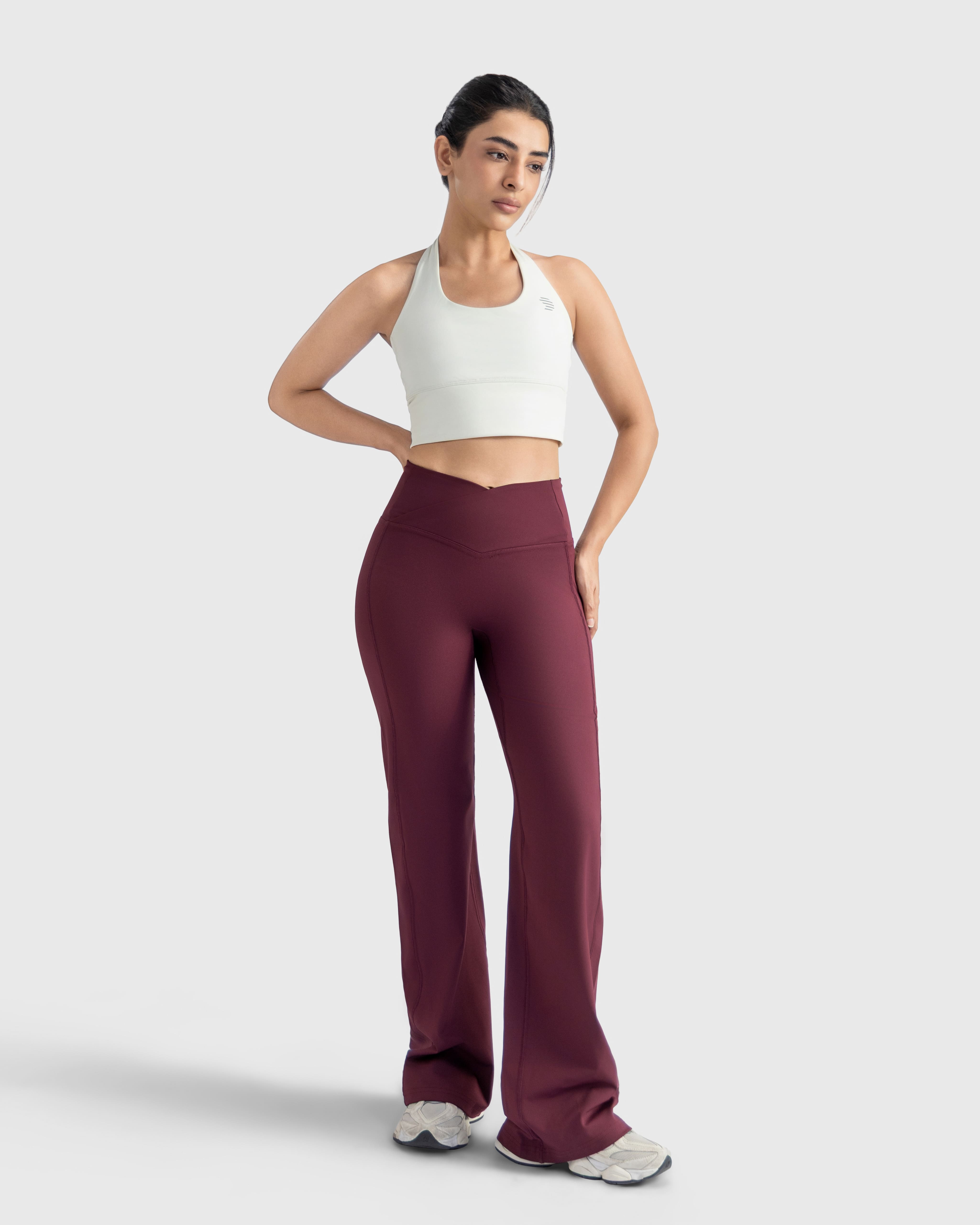 Essential Halter Neck Sports Bra
