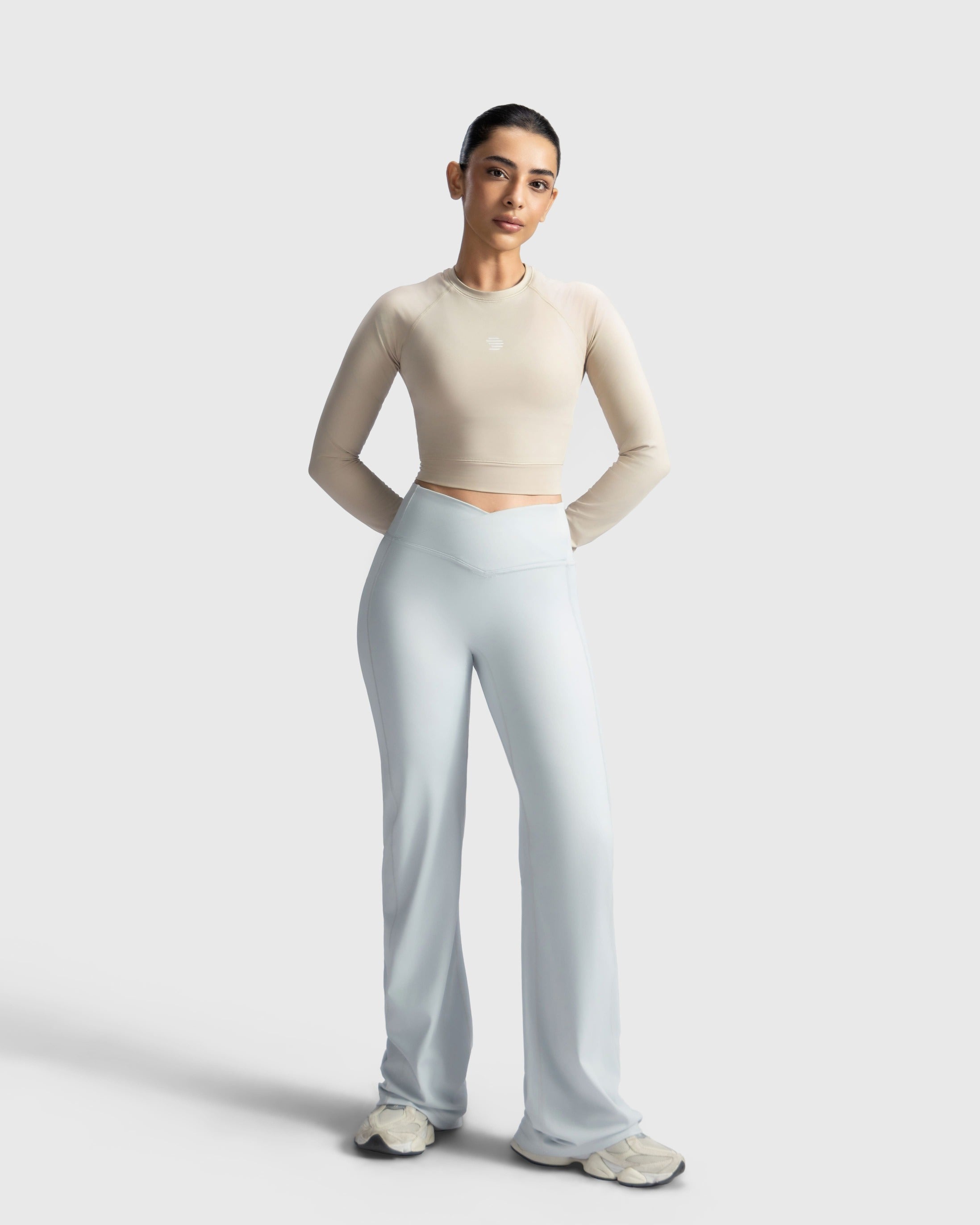 Essential Soft Crosswaist Leggings