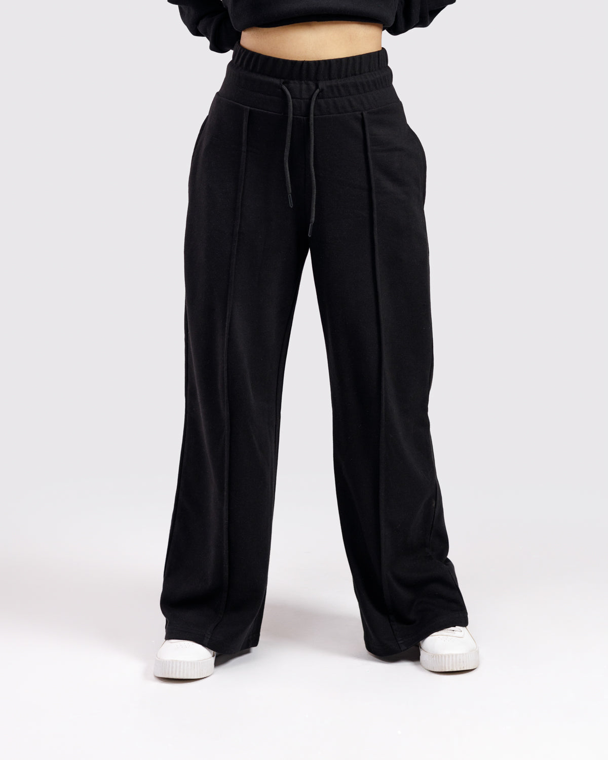 Diverse Oversized Jogger Black