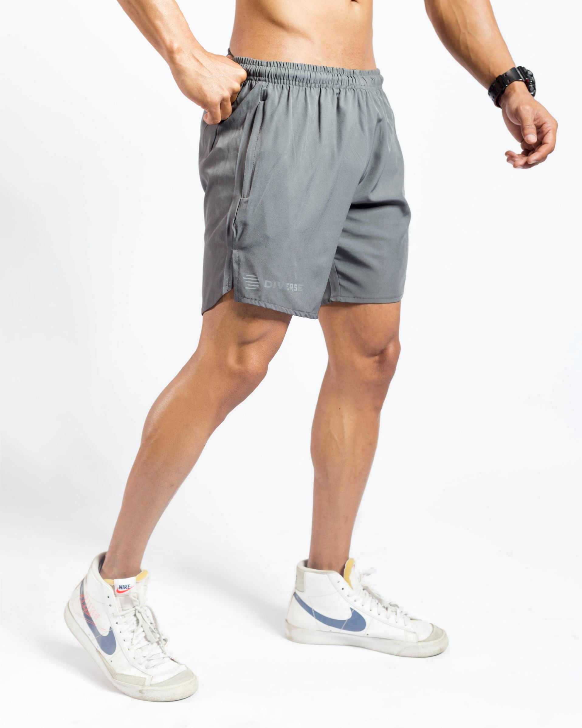 Diverse Training Shorts Grey