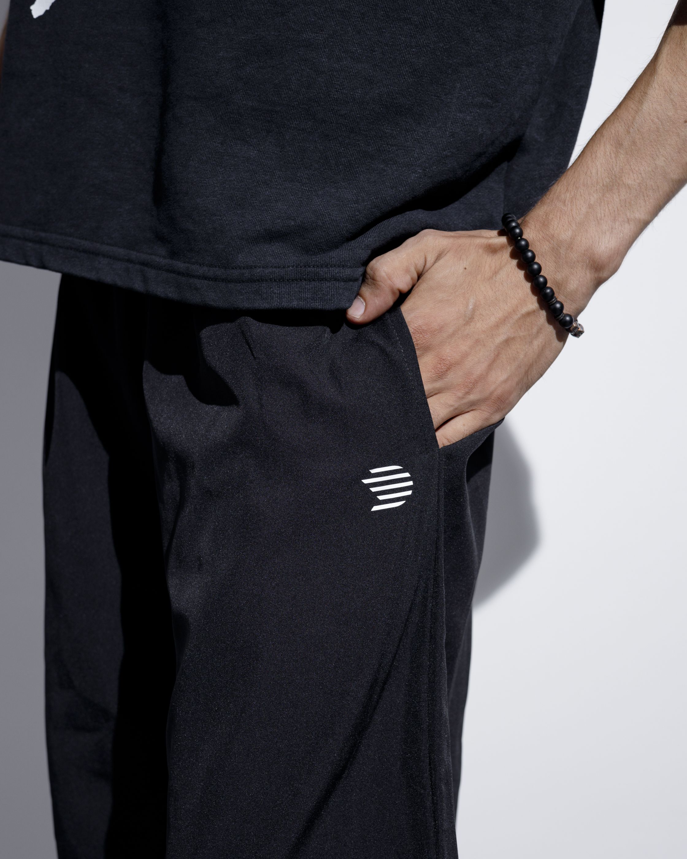 Diverse Oversized Tech Trouser