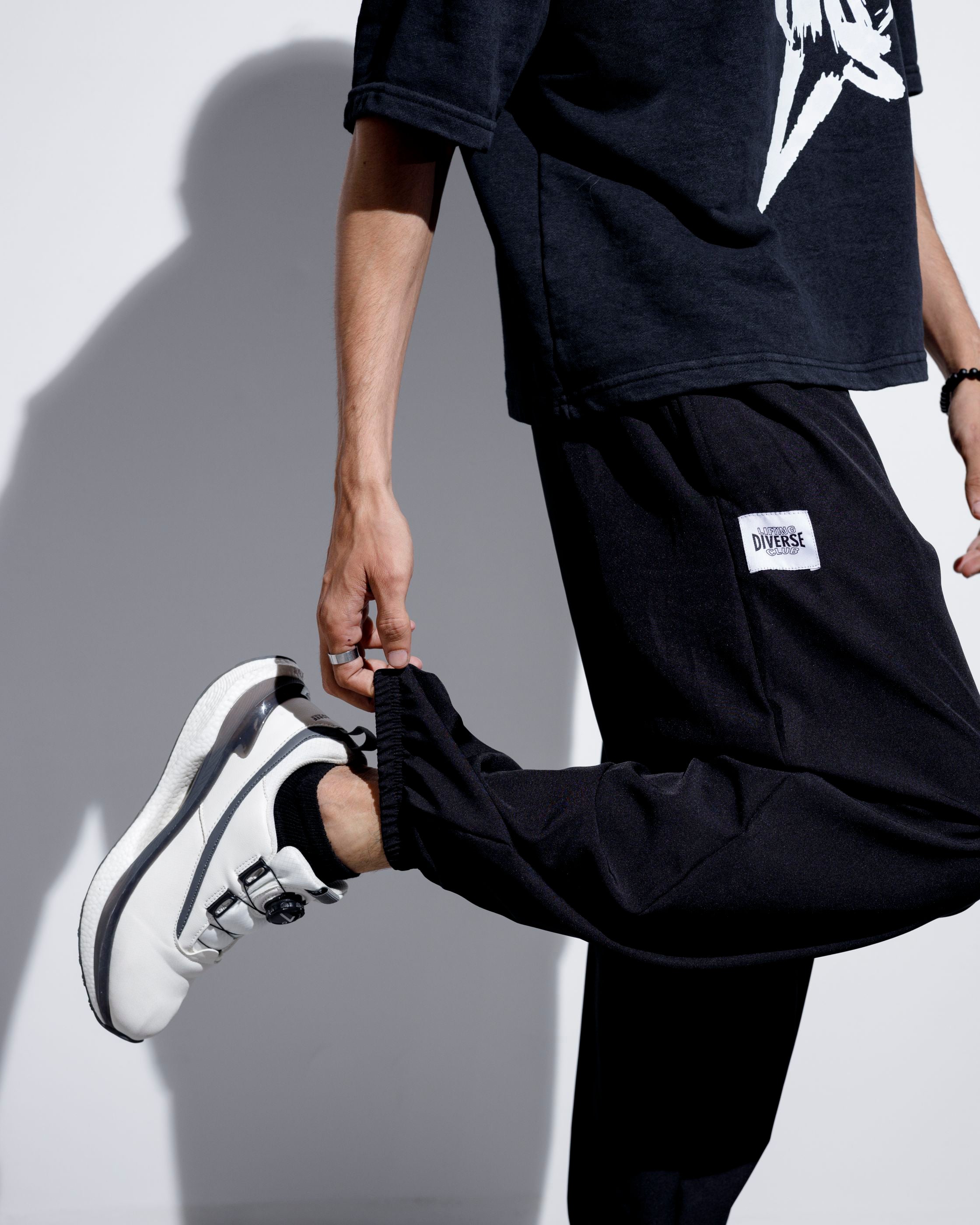 Diverse Oversized Tech Trouser