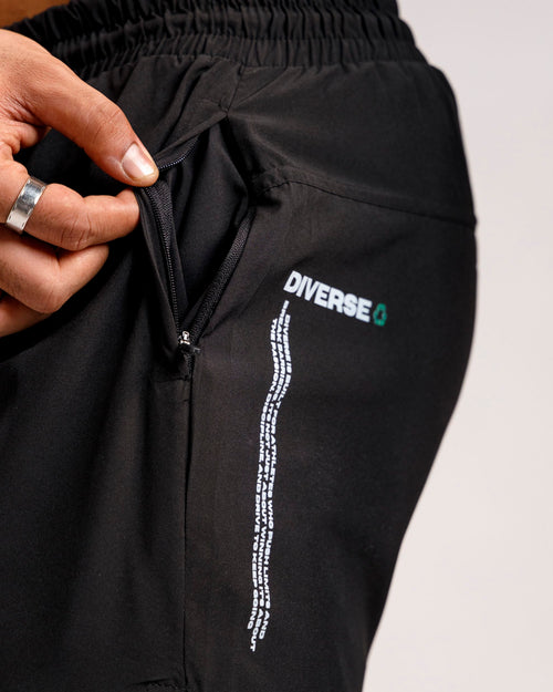 Diverse Motion Shorts