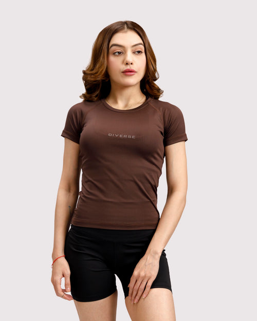 SCULPTED FIT TEE